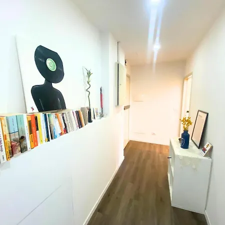 A Stone's Throw From The Fair Apartman Bologna