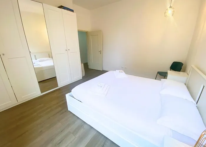 A Stone's Throw From The Fair * Bologna