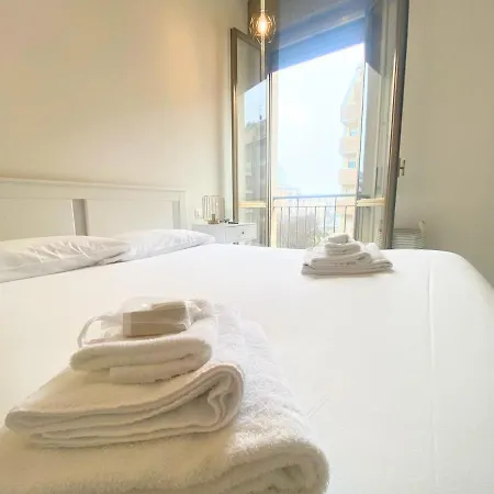 A Stone's Throw From The Fair Lejlighed